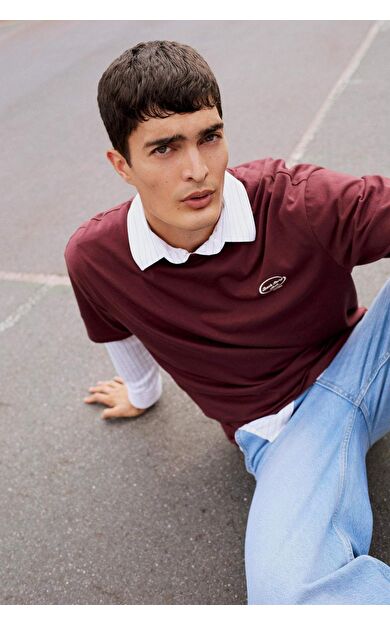 DeFacto Boxy Fit Bisiklet Yaka Sırt Baskılı Kısa Kollu Tişört E9526AX25AUBR230