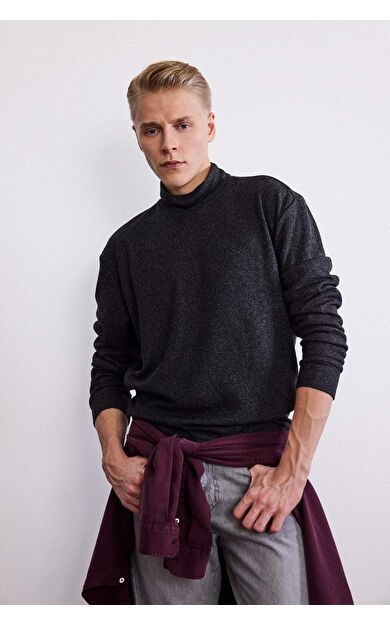 Regular Fit Yarım Balıkçı Yaka Sweatshirt