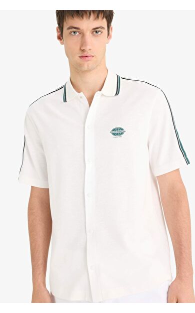 DeFacto Relax Fit Polo Yaka Hafif Kumaş Baskılı Yazlık Kısa Kollu Gömlek