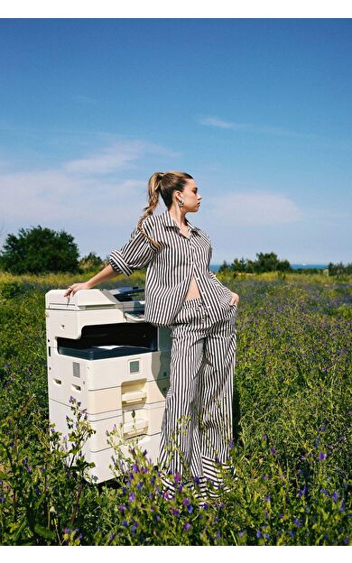 DeFacto Wide Leg Kumaş Pantolon Çift Cepli Yüksek Bel Geniş Paça F0259AX25SMBN390