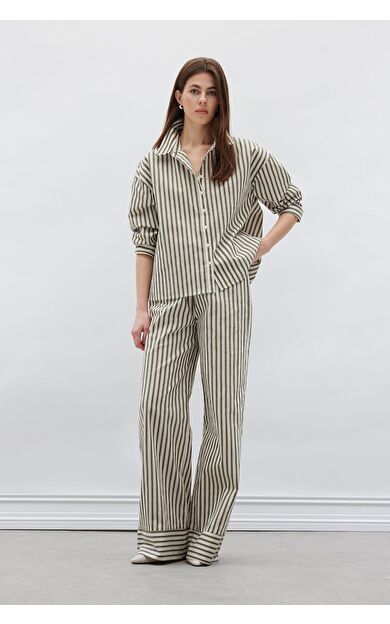 DeFacto Wide Leg Kumaş Pantolon Çift Cepli Yüksek Bel Geniş Paça F0259AX25SMKH210