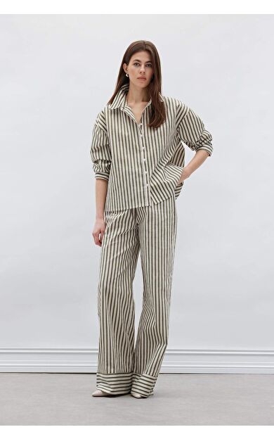 DeFacto Wide Leg Kumaş Pantolon Çift Cepli Yüksek Bel Geniş Paça F0259AX25SMKH210