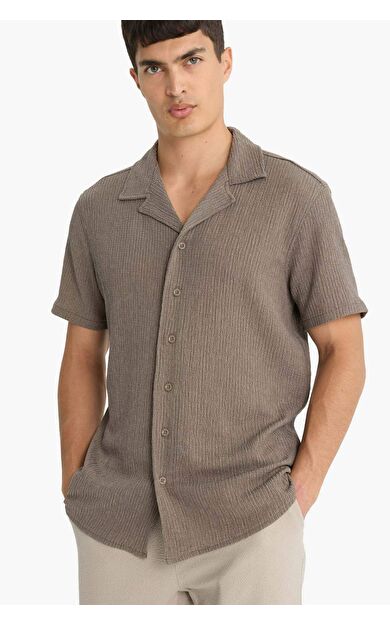 DeFacto Modern Fit Polo Yaka Krinkıl Kumaş Kısa Kollu Gömlek F0313AX25AUKH387