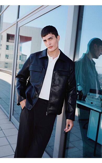 Slim Fit Dar Kesim Polo Yaka Fermuarlı Suni Deri Mont