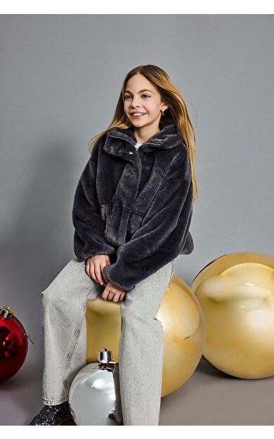 Kız Çocuk Fermuarlı Cepli Pelüş Mont