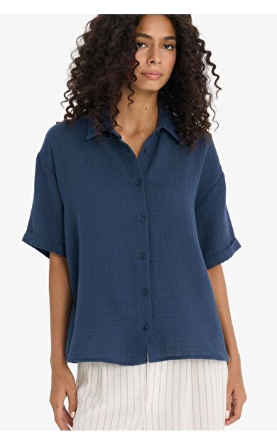 DeFacto Regular Fit Gömlek Yaka Müslin Kısa Kollu Gömlek