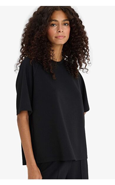 DeFacto Relax Fit Bisiklet Yaka Modal Kısa Kollu Tişört F1031AX25AUBK81