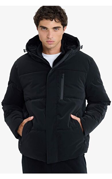 Su İtici Regular Fit Kapüşonlu Astarlı İç Cepli Fermuarlı Cepli Mont
