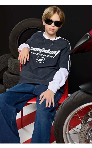 DeFacto Erkek Çocuk Oversize Geniş Kalıp V Yaka Baskılı Paraşüt Uzun Kollu Tişört