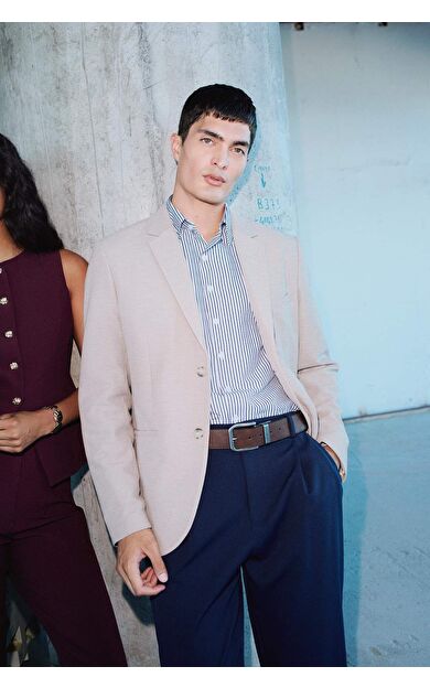 Modern Fit Düğmeli Cepli Blazer Ceket