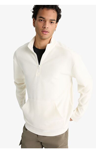 DeFacto Regular Fit Dik Yaka Yarım Fermuarlı Kadife Sweatshirt F2352AX25WNER105
