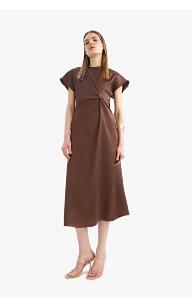 Bisiklet Yaka Saten Kısa Kollu Midi Elbise