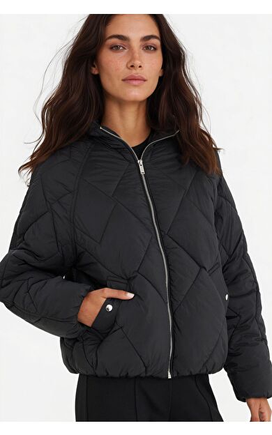 DeFacto Su Geçirmez Regular Fit Kapüşonlu Mont