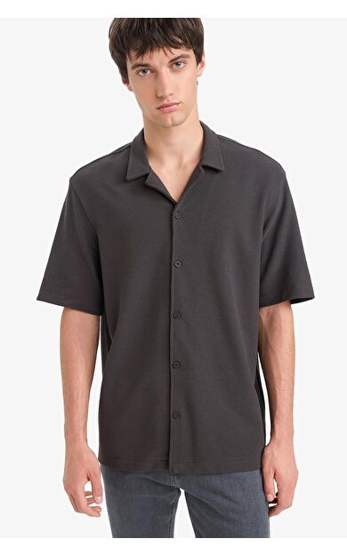 DeFacto Relax Fit Apaş Yaka Yazlık Kısa Kollu Gömlek F2838AX25SPAR104