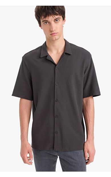 DeFacto Relax Fit Apaş Yaka Yazlık Kısa Kollu Gömlek F2838AX25SPAR104