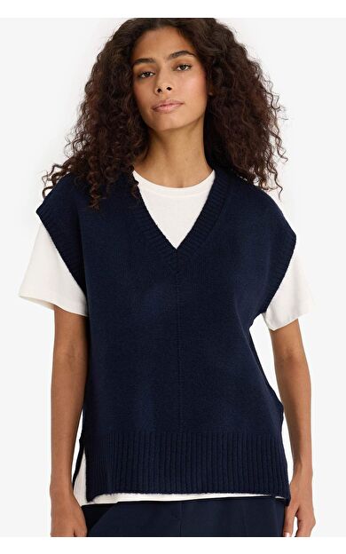 DeFacto Regular Fit V Yaka Yelek F2901AX25AUNV245