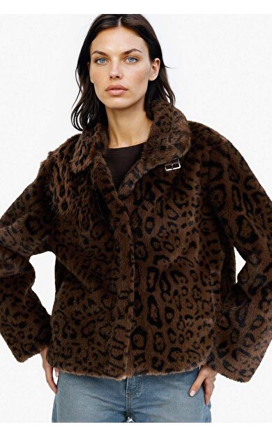 Regular Fit Leopar Desenli Suni Kürk