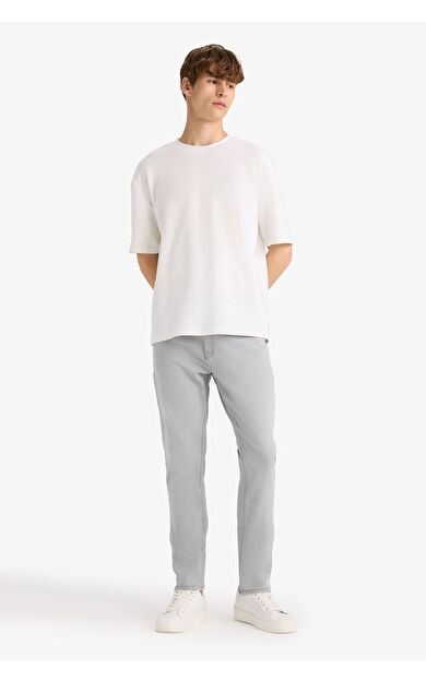 DeFacto Pedro Slim Fit Dar Kalıp Normal Bel Dar Paça Jean Pantolon F2988AX25AUNM18