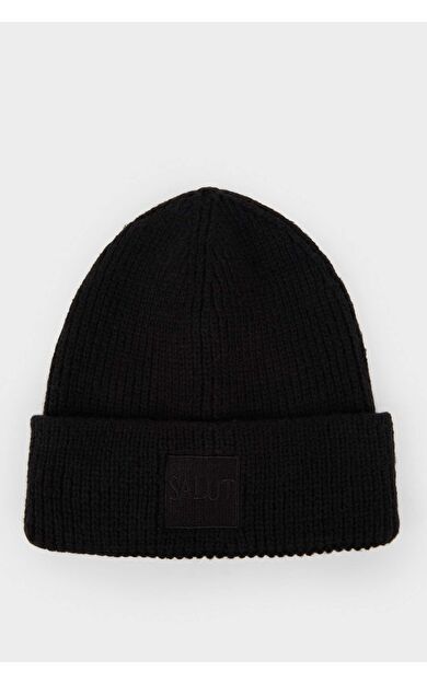 Kadın Dokuma Etiketli Bere