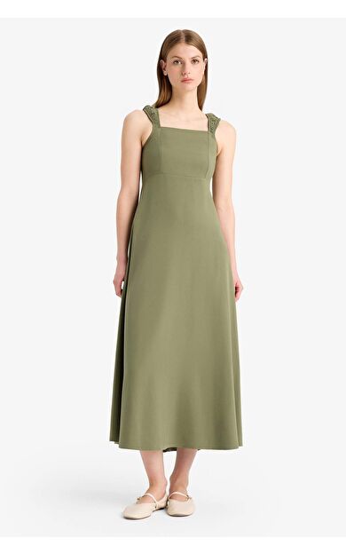 Kare Yaka Keten Karışımlı Kısa Kollu Midi Elbise