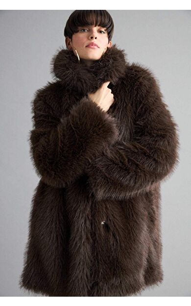 Regular Fit Fermuarlı Suni Kürk Mont