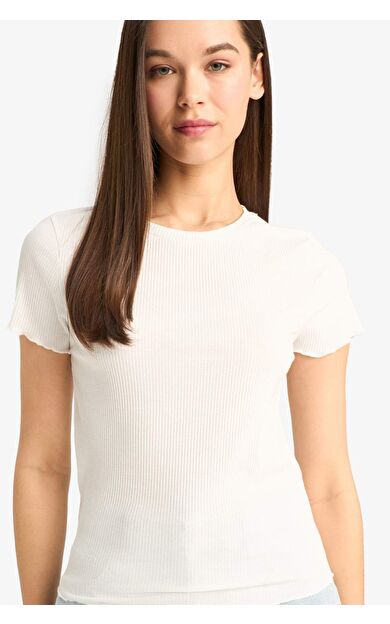 DeFacto Fitted Bisiklet Yaka Kısa Kollu Tişört F3486AXNSWT32