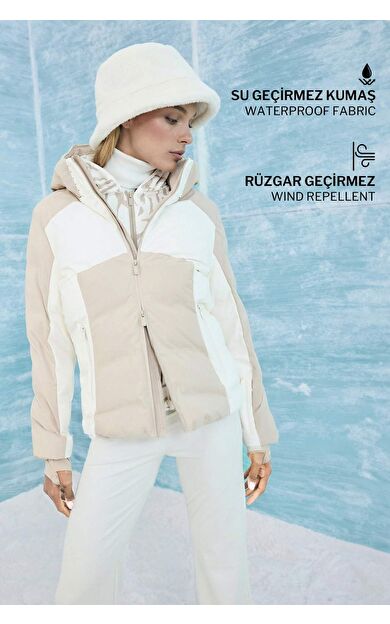 Su İtici Regular Fit Kapüşonlu Fermuarlı Kayak Montu