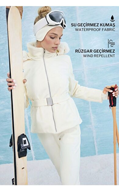 DeFacto Su İtici Slim Fit Dar Kesim Kemerli Kapüşonlu Softshell Kayak Montu