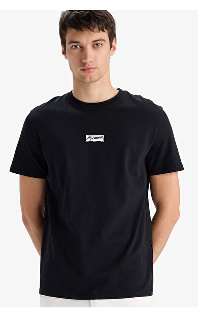 DeFacto Regular Fit Bisiklet Yaka Baskılı Kısa Kollu Tişört F3567AX25SMBK81