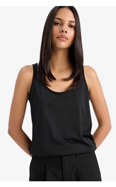 DeFacto Regular Fit Basic Düz Yuvarlak Yaka Siyah Atlet