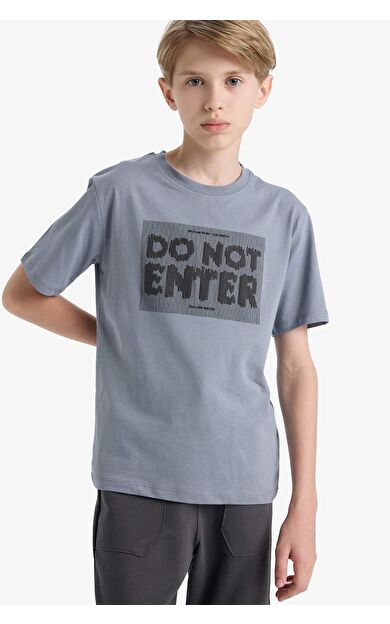 DeFacto Erkek Çocuk Bisiklet Yaka Baskılı Kısa Kollu Tişört F3765A825AUGR433