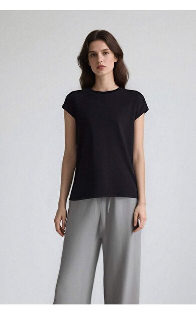 DeFacto Fitted Bisiklet Yaka Kısa Kollu Siyah Tişört