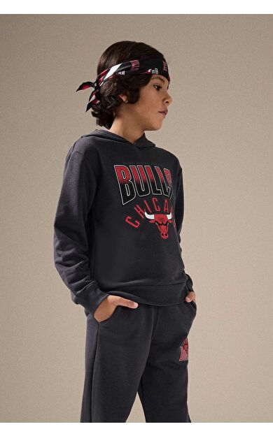 DeFacto Erkek Çocuk NBA Chicago Bulls Kapüşonlu Sweatshirt