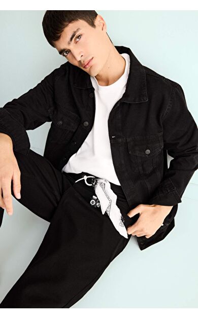 Regular Fit Düğmeli Cepli Jean Ceket