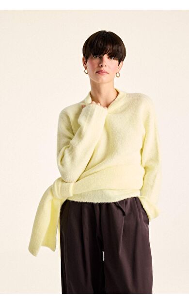 Regular Fit Yarım Balıkçı Yaka Kazak