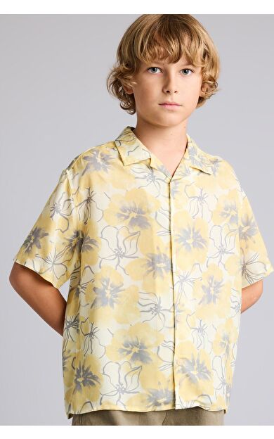 DeFacto Erkek Çocuk Oversize Geniş Kalıp Polo Yaka Floral Viskon Kısa Kollu Gömlek F5671A825HSYL273