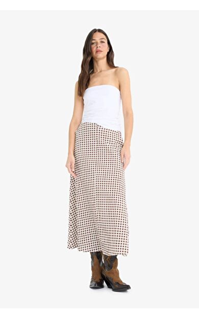 A Kesim Pötikareli Normal Bel Gofre Dokulu Maxi Etek