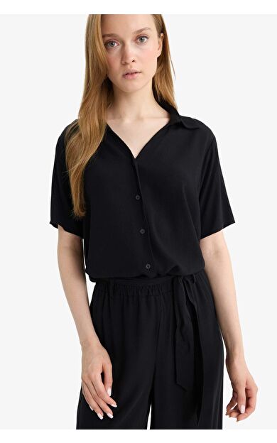 DeFacto Regular Fit Kaçık Yaka Krinkıl Viskon Kısa Kollu Gömlek F5835AX25SMBK81