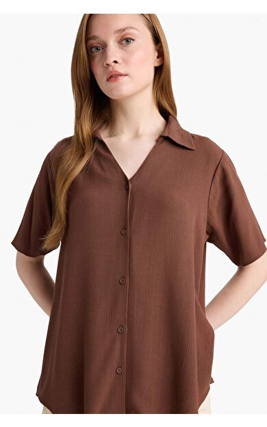 DeFacto Regular Fit Kaçık Yaka Krinkıl Viskon Kısa Kollu Gömlek F5835AX25SMBN333