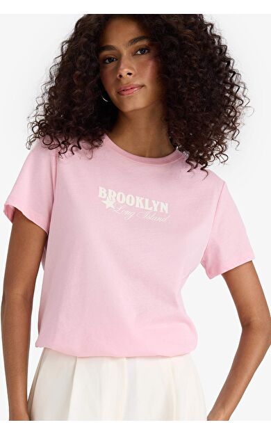 DeFacto Regular Fit Bisiklet Yaka Slogan Baskılı Penye Kısa Kollu Tişört F5889AX25SMPN623