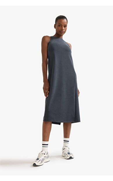 DeFactoFit Yuvarlak Yaka Modal Kolsuz Midi Elbise