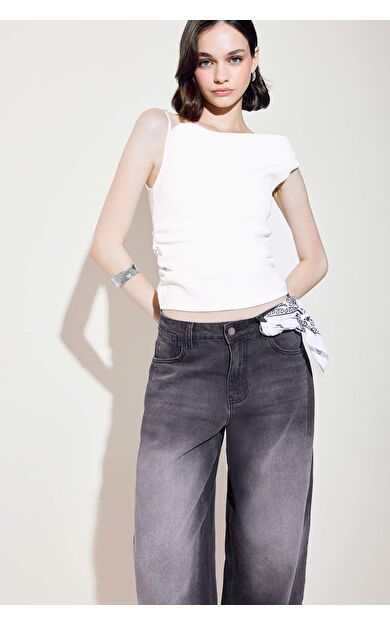 DeFacto Asimetrik Tek Omuzlu Krep Atlet