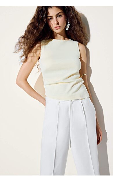 DeFacto Slim Fit Dar Kesim Bisiklet Yaka Ribana Atlet F6275AX25SMYL239