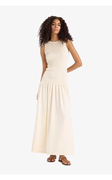 Bisiklet Yaka Bürümcük Kolsuz Midi Elbise