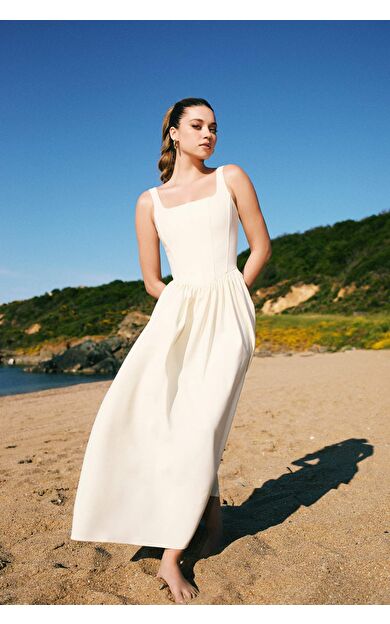 Afra x DeFacto Kare Yaka Askılı Midi Elbise