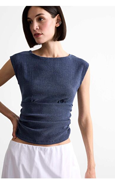 DeFacto Yuvarlak Yaka Drapeli Basic Düz Bluz