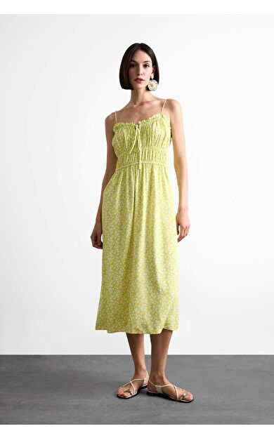 DeFacto Çiçek Desenli Büzgülü Yaka Askılı Midi Elbise