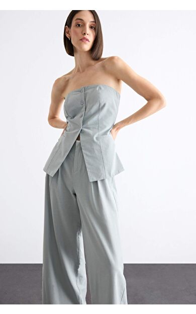 Straplez Düğmeli Bluz