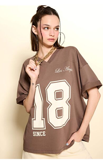 Coool Oversize Geniş Kalıp V Yaka Baskılı Kısa Kollu Tişört F7912AX25AUBN534