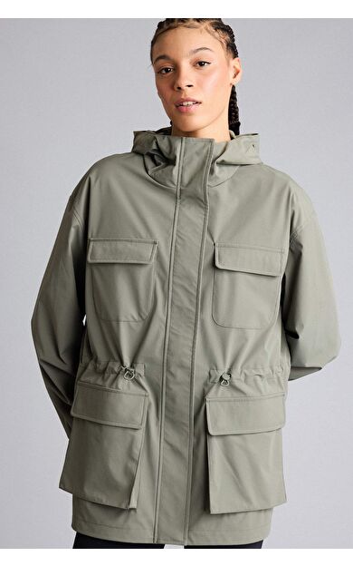 DeFacto Rüzgar Geçirmez Su İtici Kapüşonlu Fermuarlı Yağmurluk